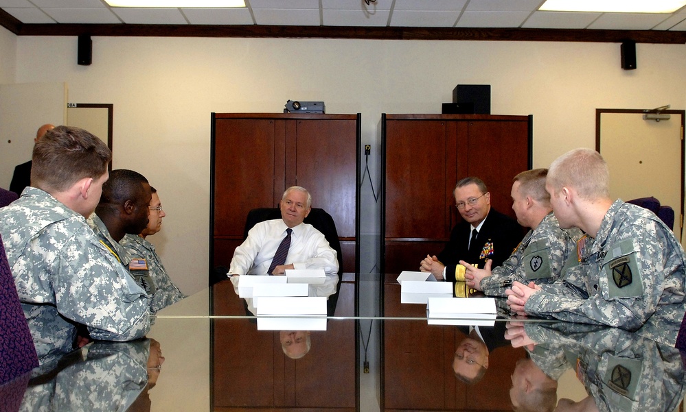 Top Defense Leaders Visit Wounded Troops at Walter Reed