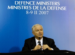 Gates: NATO-led Forces Can Counter Taliban’s Spring Offensive if Allies Prepare
