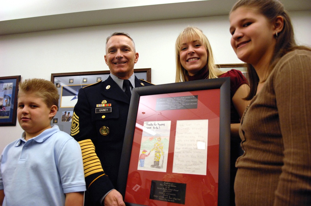 A Million Thanks Founder Presents 2.6 Millionth Letter to Senior Military Leader
