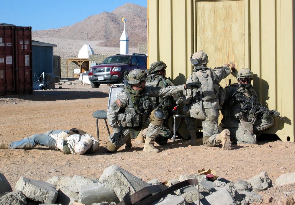 Third Infantry Division Troops Train for Iraq Deployment at National Training Center