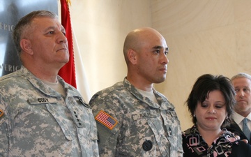 Army Vice Chief Honors Wounded Soldier at New Rehabilitation Center