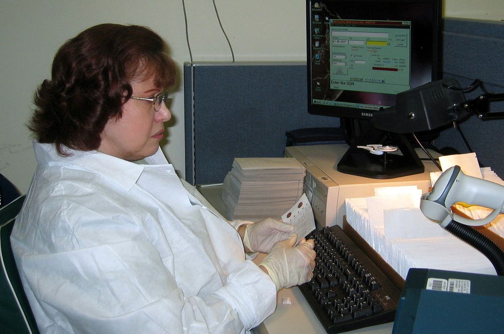 DoD DNA Registry Processes 5 Millionth Sample from U.S. Servicemember