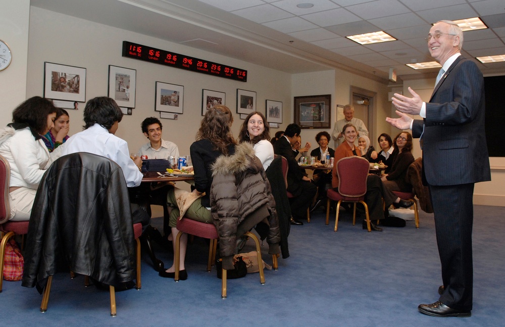 Deputy Defense Secretary Meets with International Muslim Students at the Pentagon