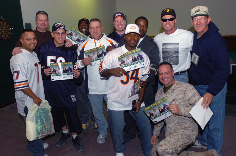 Former Chicago Bears Players Visit Troops in Kuwait for New Year's Celebration
