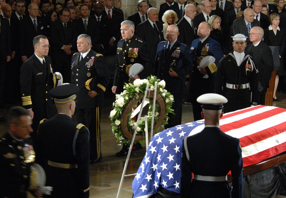 Joint Chiefs Honor Former President Ford at U.S. Capitol
