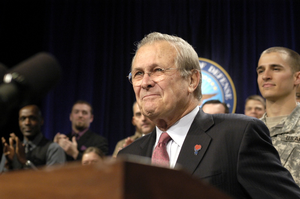 Rumsfeld Receives Thunderous Ovation at Final Pentagon Town Hall