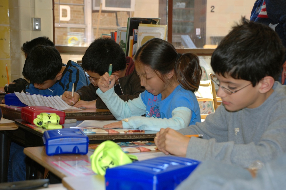 Students Create Scrapbook Pages for Military Families