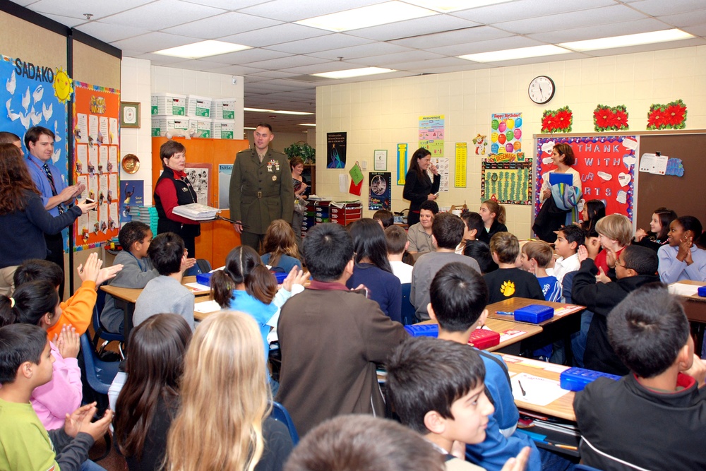 Students Create Scrapbook for Military Families