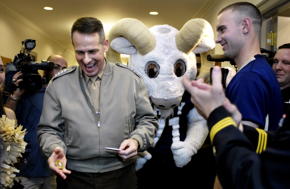 Pace Rallies Midshipmen Ahead of Army-Navy Game