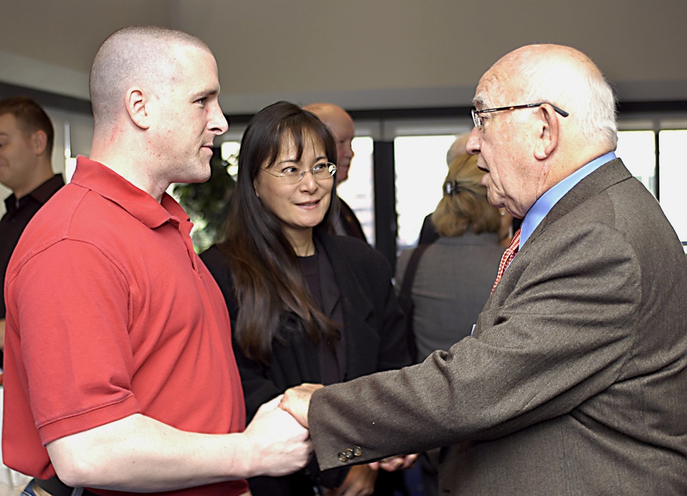 Emmy Winner Asner Honors Wounded Soldier at Walter Reed