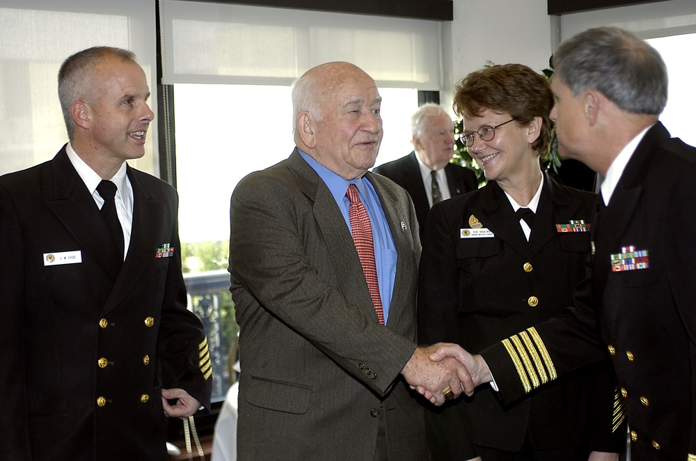 Ed Asner Honors Troops at 'The Christmas Card' Premiere
