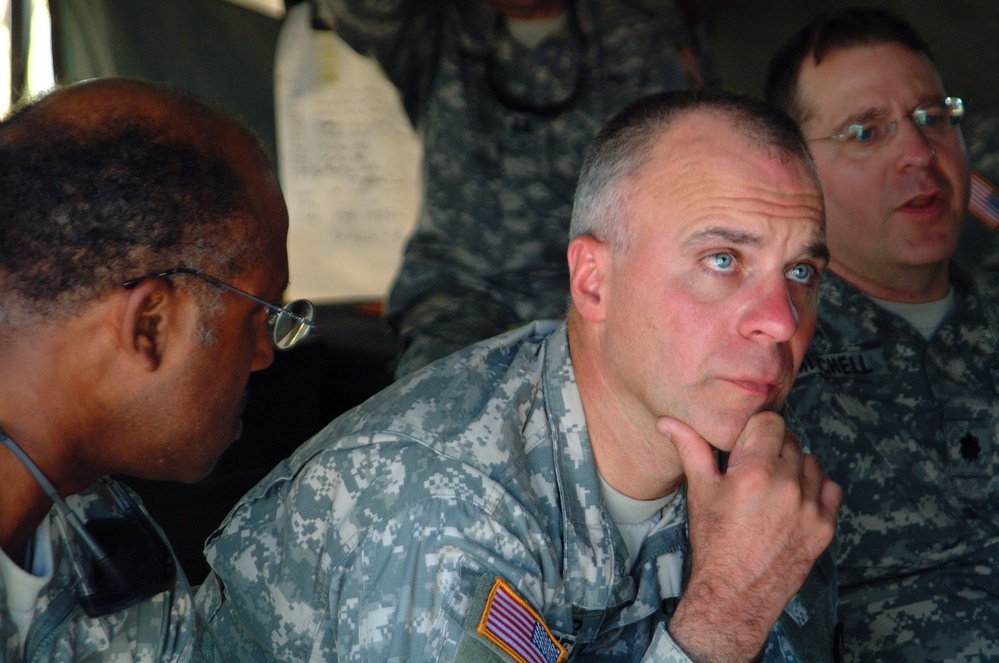 Army Command Sgt. Maj. Leads Training Before Kuwait Deployment