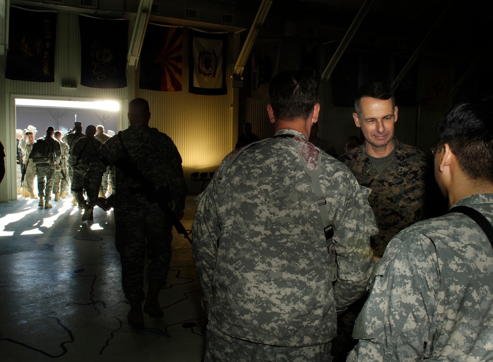 Pace Addresses Troops at Kosovo Base