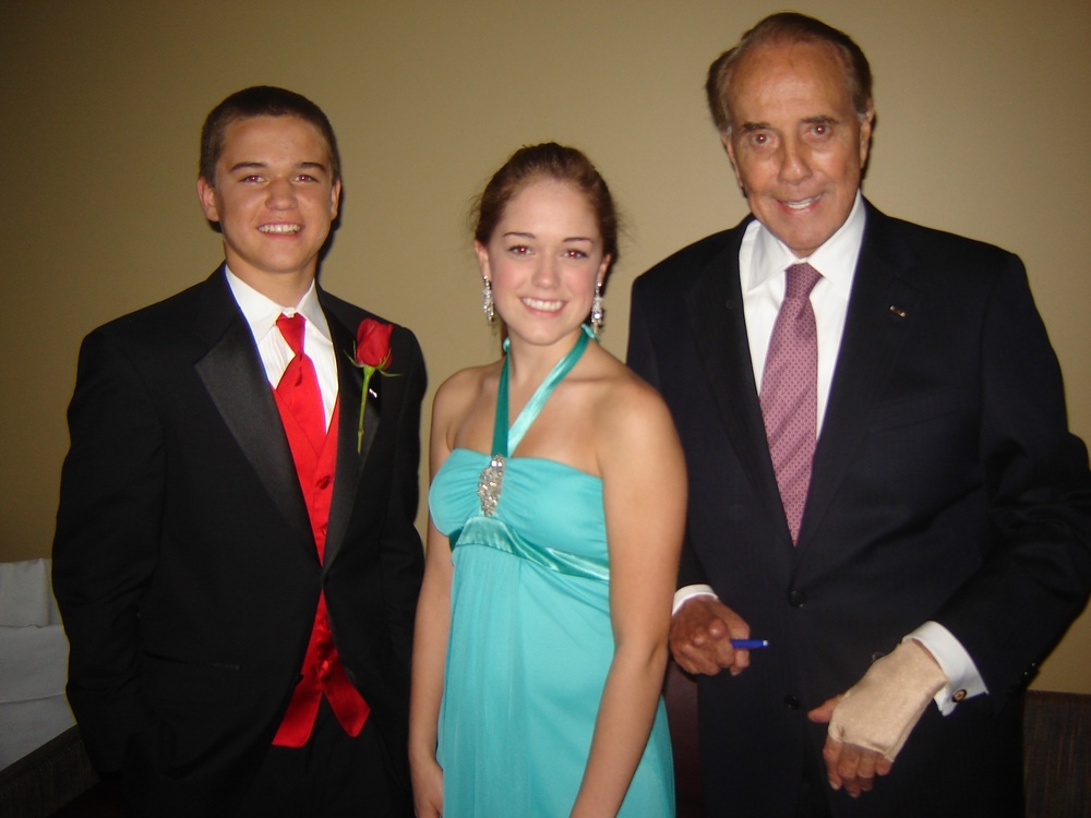 Bergquist Siblings Honored for 'Cell Phones for Soldiers' Charity