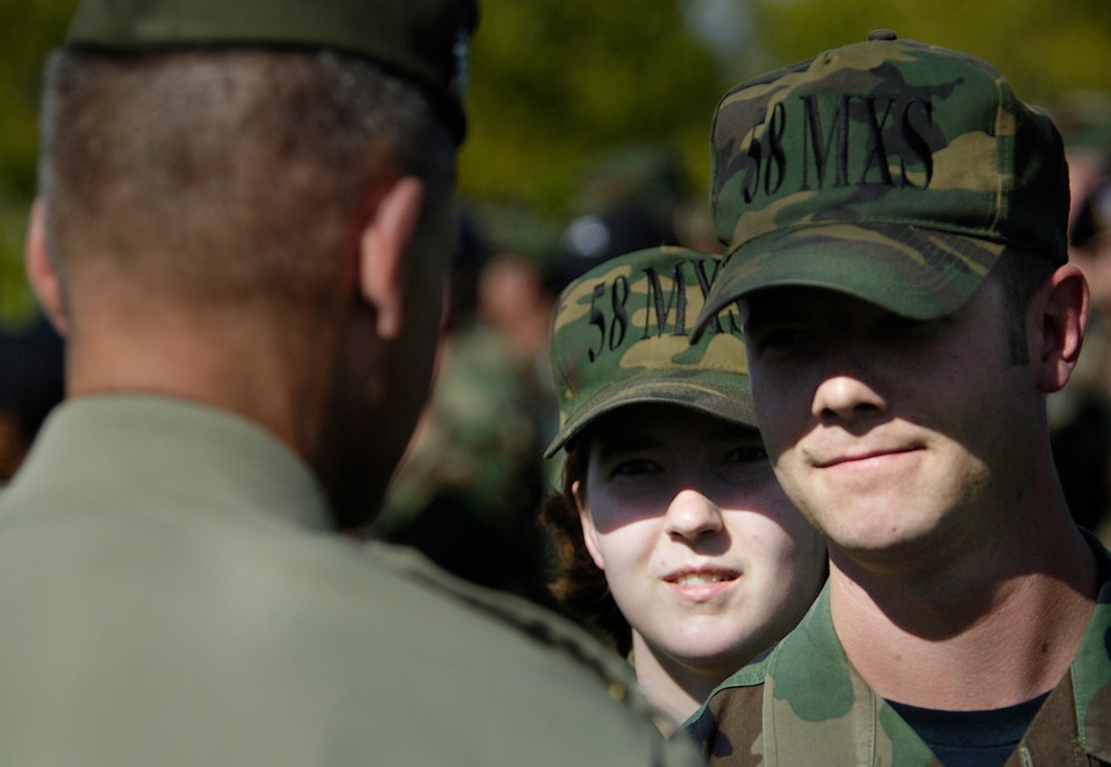 Pace Addresses Airmen at Kirtland Air Force Base