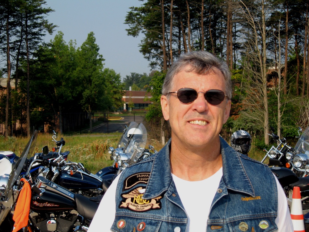 Cyclist Sean Kennedy Prepares for Rattle the Runway Ride