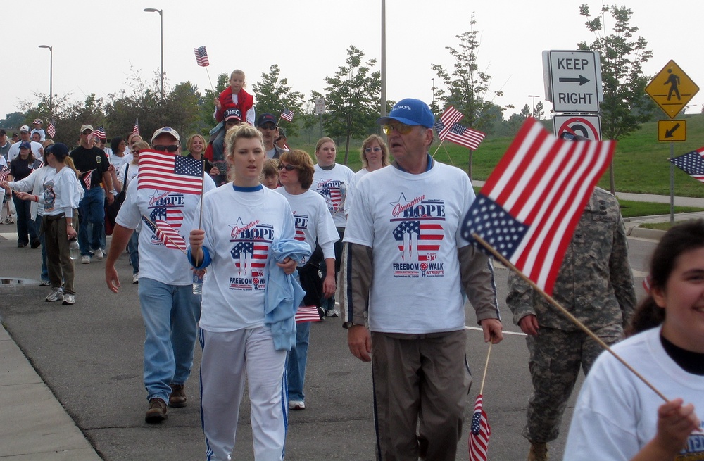 Patriotic Walkers Participate in Aurora Freedom Walk