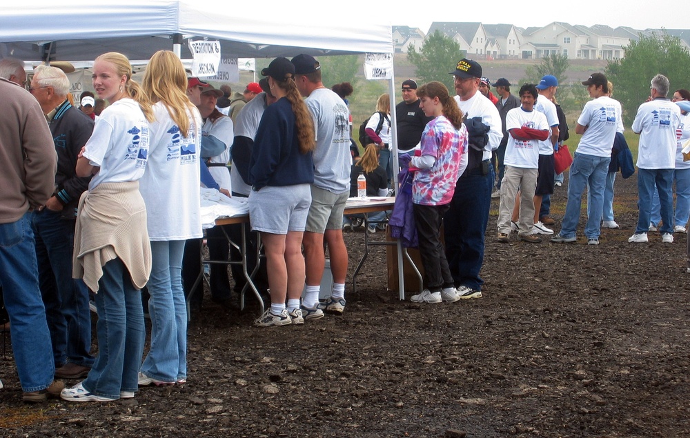Walkers Participate in Aurora, Colo., Freedom Walk