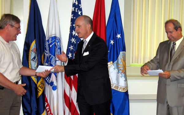 Pawling Mountain Club Raises $30,000 for Military Relief Charities