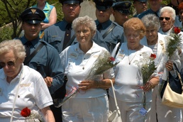 Gold Star Mothers Honored at New Jersey Vietnam Memorial