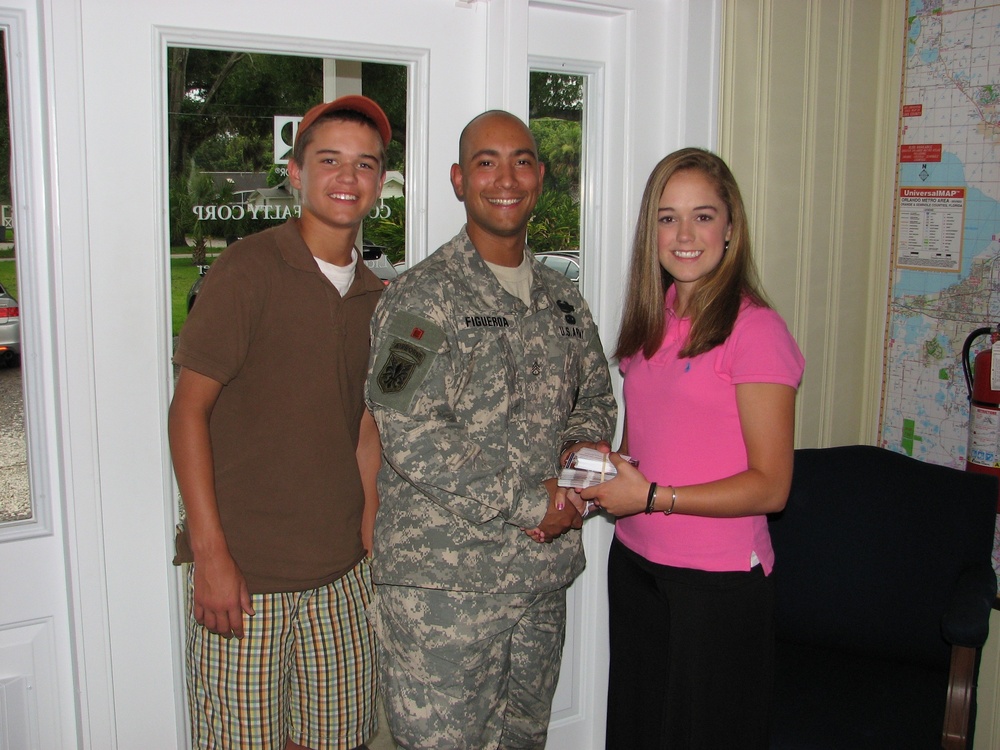 Cell Phones for Soldiers Provides Phone Cards to Deploying National Guard Unit