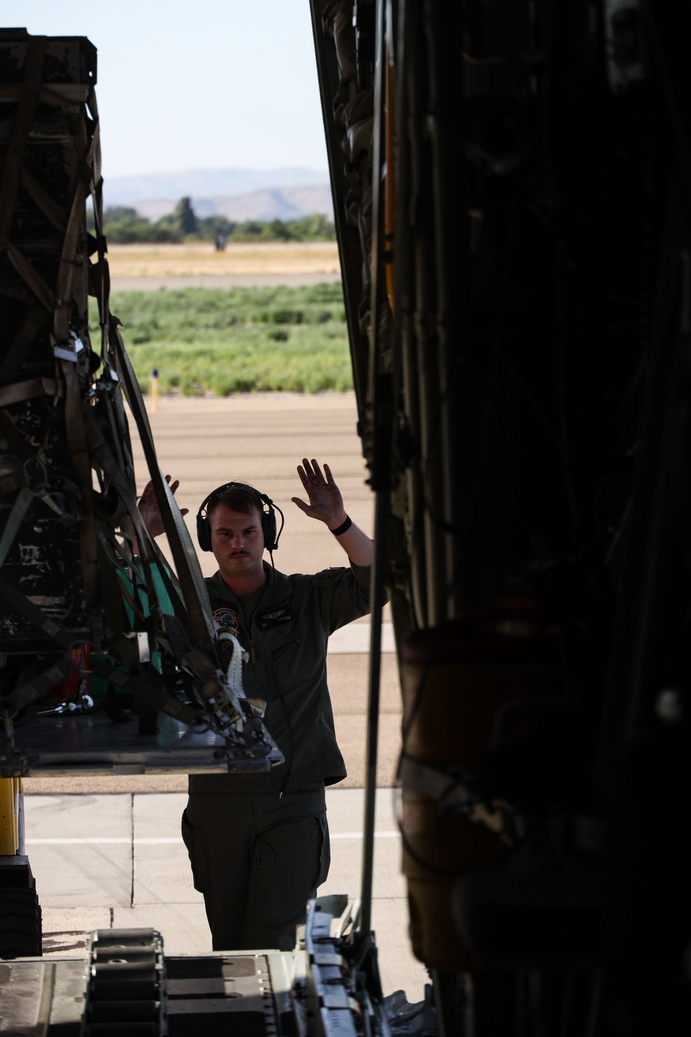 VMGR-153 trains in Idaho