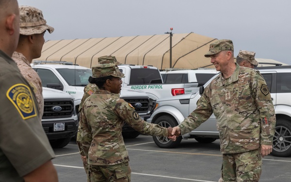 USNORTHCOM Commander visits southern barrier near Imperial Beach