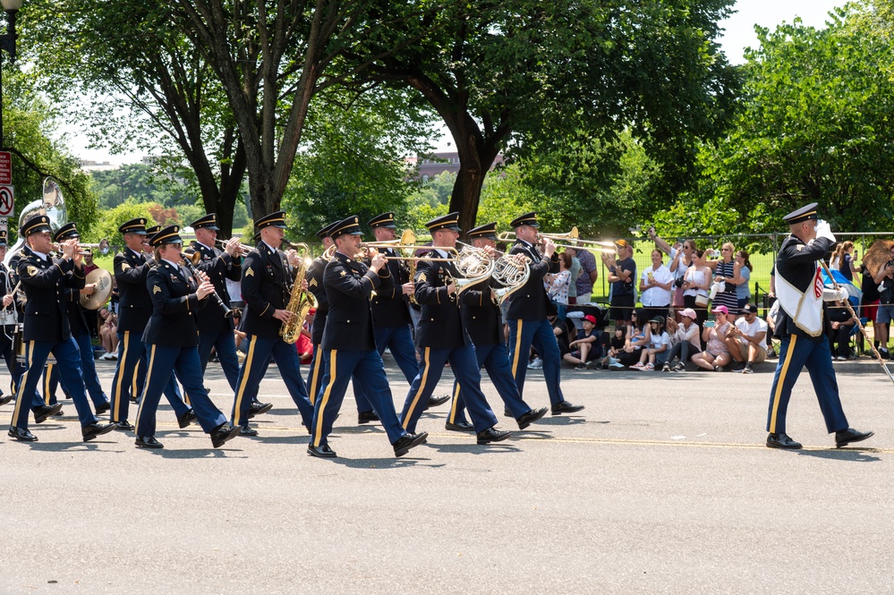257th Army Band parades for Independence Day