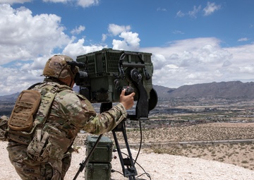 Calvary scout uses long-range detection capability at southern border