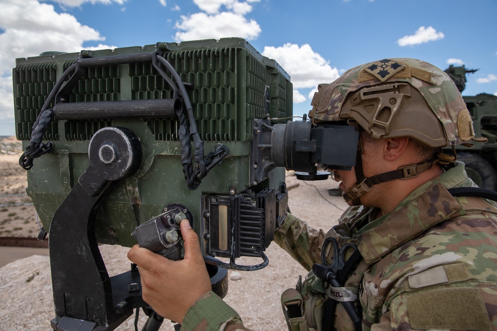 Calvary scout uses long-range detection capability at southern border