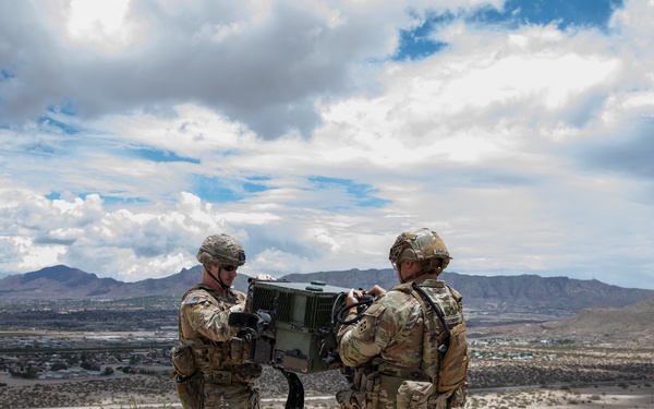 Calvary scout uses long-range detection capability at southern border