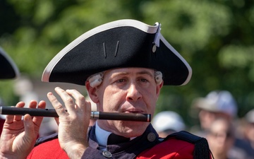 Fife and Drum Corps Performs at Declaration of Independence Reading
