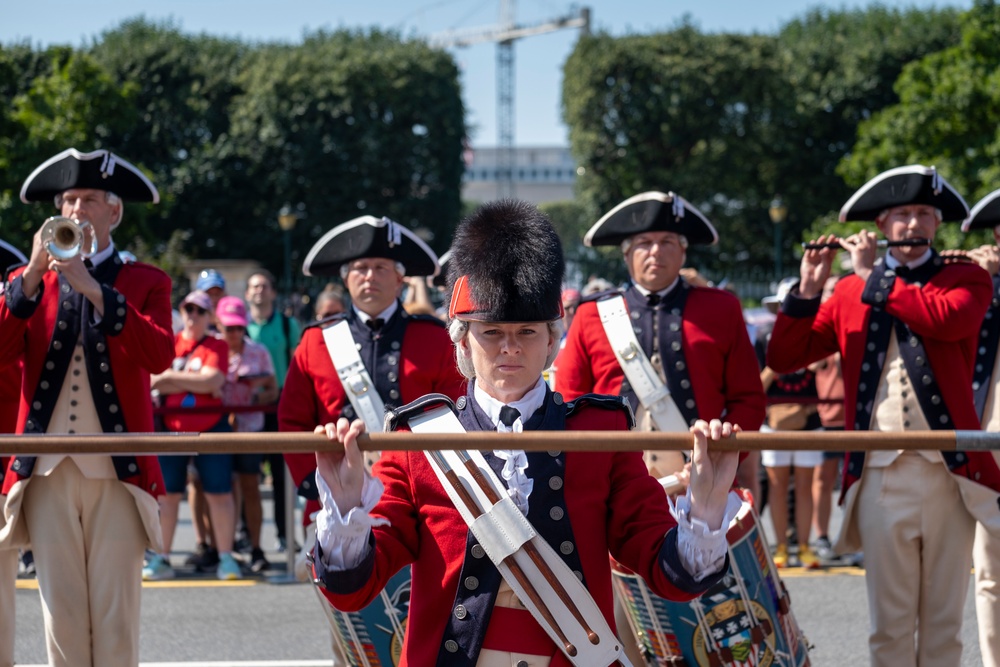 Fife and Drum Corps Performs at Declaration of Independence Reading