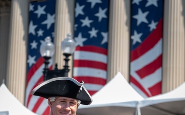 Fife and Drum Corps Performs at Declaration of Independence Reading