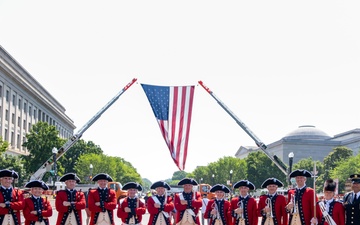 Fife and Drum Corps Performs at Declaration of Independence Reading