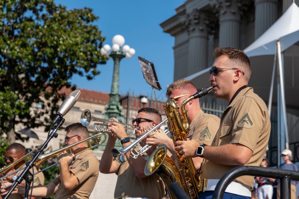 Fife and Drum Corps Performs at Declaration of Independence Reading