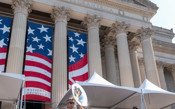 Fife and Drum Corps Performs at Declaration of Independence Reading