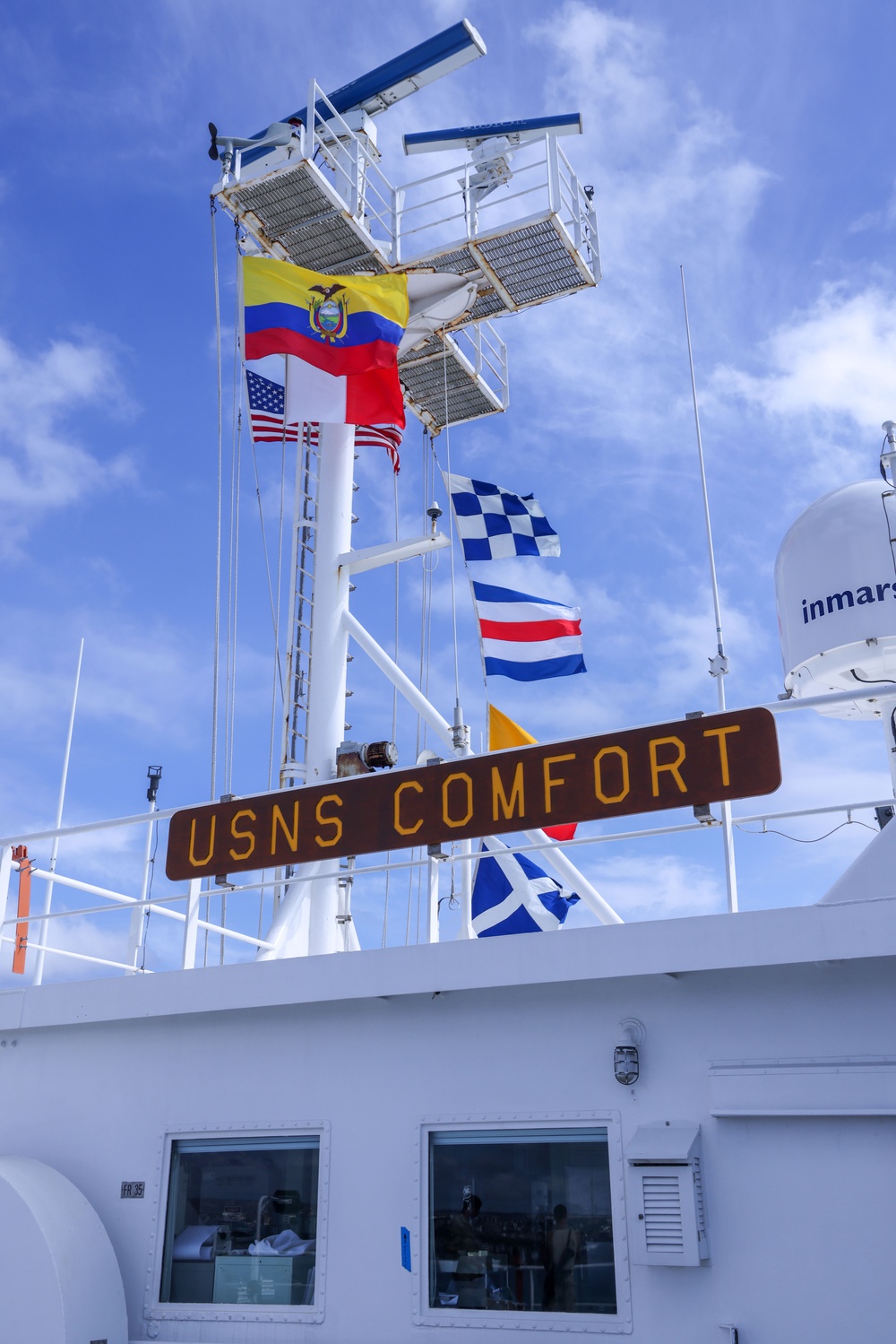 USNS Comfort Arrives in Manta, Ecuador