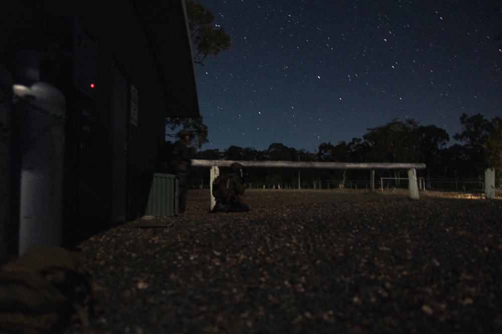31st MEU | MRF raid under the stars
