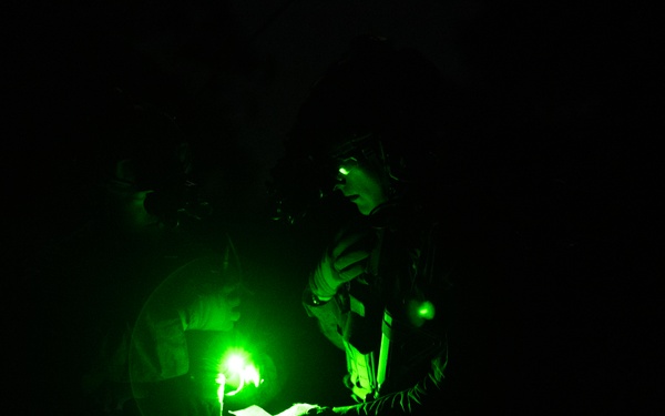 31st MEU | MRF raid under the stars