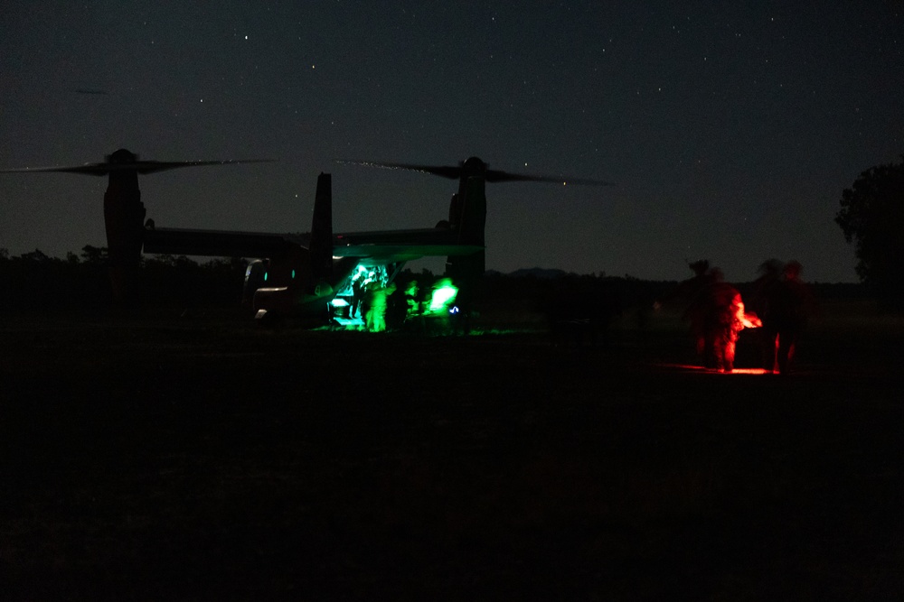 31st MEU | MRF raid under the stars