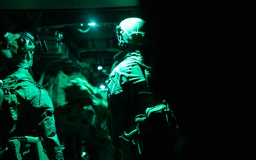 31st MEU | MRF raid under the stars