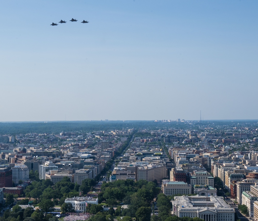U.S. Airpower soars over the White House