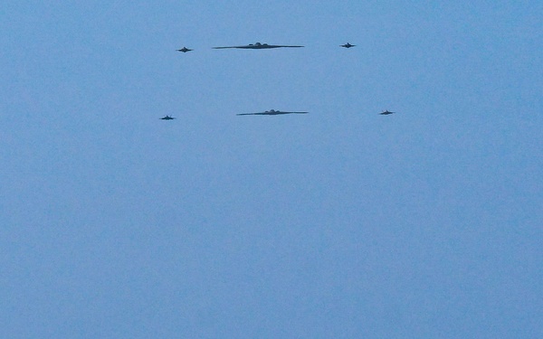 US Airpower soars over the White House