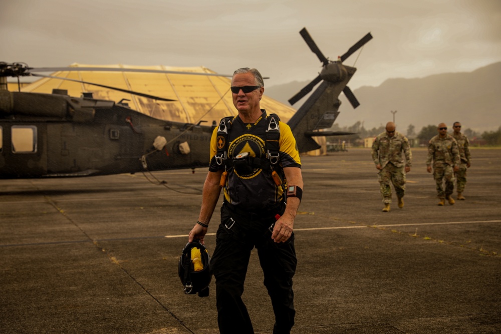SOCOM Para-Commandos Showcase HALO Jump Capabilities Over Weyand Field
