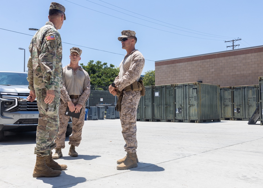U.S. Army leader visits Marines supporting Task Force 51
