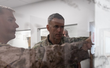 U.S. Army leader visits Marines supporting Task Force 51