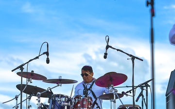 Navy Band Great Lakes Performs at Duluth Fourth Fest