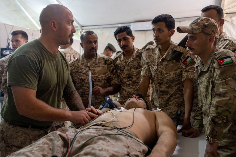 NF25 Medical Education classes with Jordanian Marines