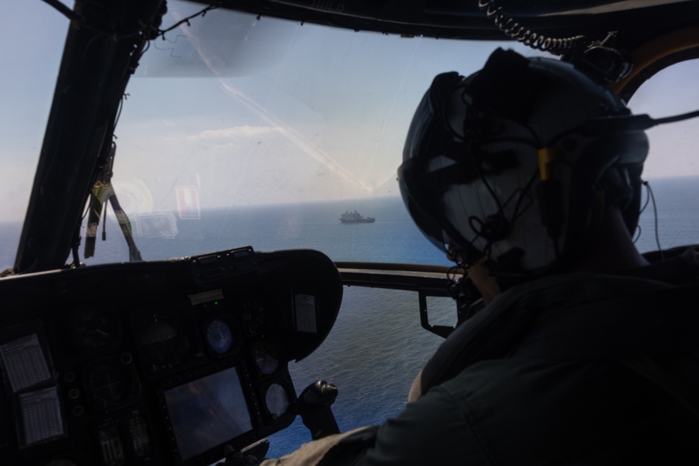 HMH-464 transports Royal Netherlands Marines during Atlantic Alliance 25